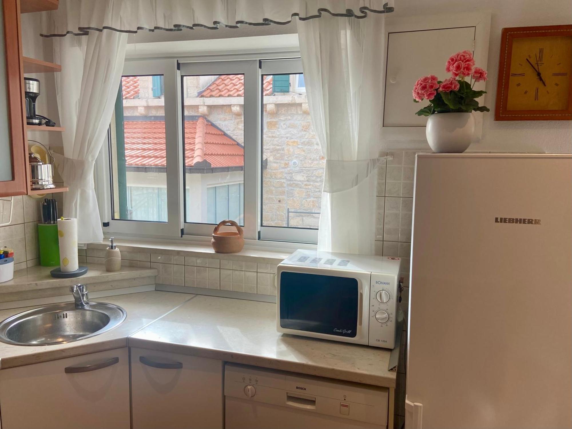 Apartment Simon - Old Stone Charm, Central Bol Life Buitenkant foto